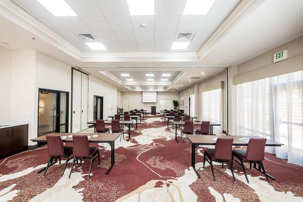 Hampton Inn & Suites Dobson Зручності фото