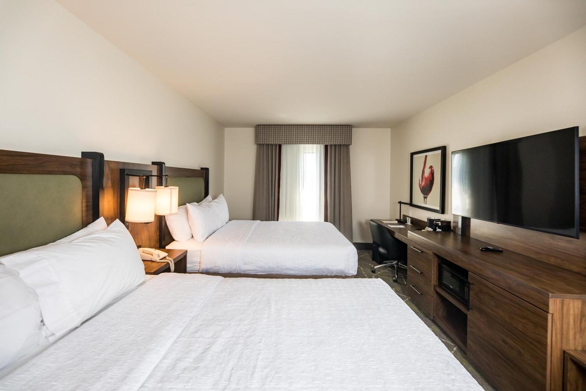 Hampton Inn & Suites Dobson Екстер'єр фото