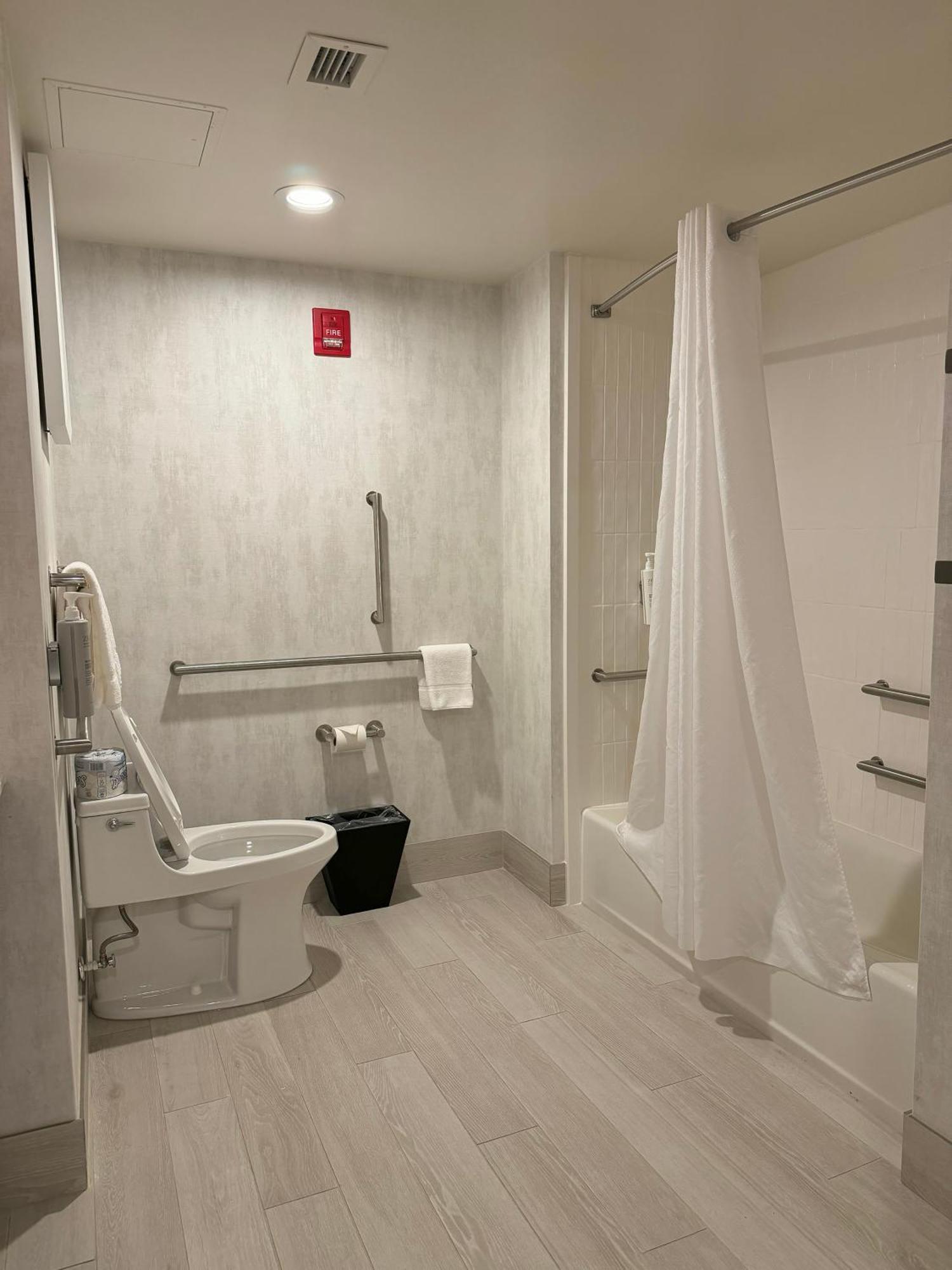 Hampton Inn & Suites Dobson Екстер'єр фото