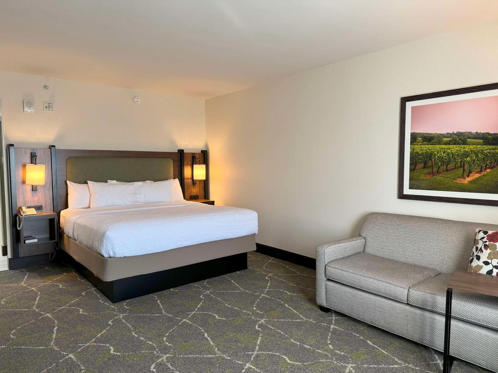 Hampton Inn & Suites Dobson Екстер'єр фото